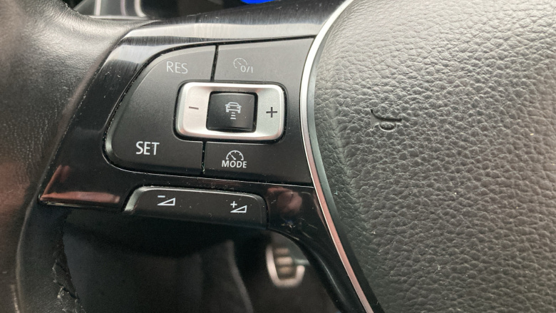 Volkswagen T-Roc 1.5 TSI EVO SEL 5dr Petrol Hatchback